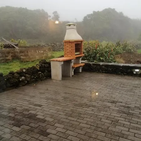 Ti Choa - Casa Da Praca Ferienhaus Angra do Heroísmo
