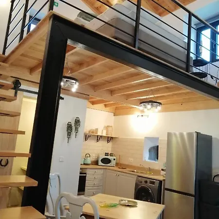 Ti Choa - Casa Da Praca Angra do Heroísmo