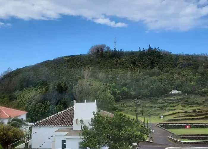 Ti Choa - Casa Da Praca Angra do Heroismo
