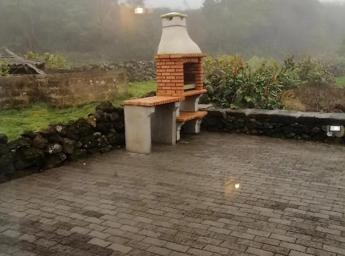 Ti Choa - Casa Da Praca Holiday home Angra do Heroismo